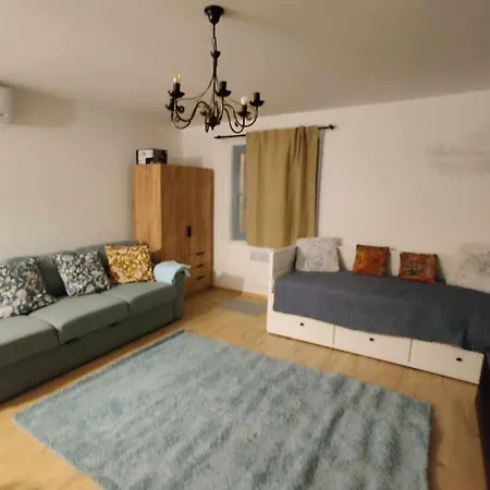 Healing Garden Apartment Leanyfalu